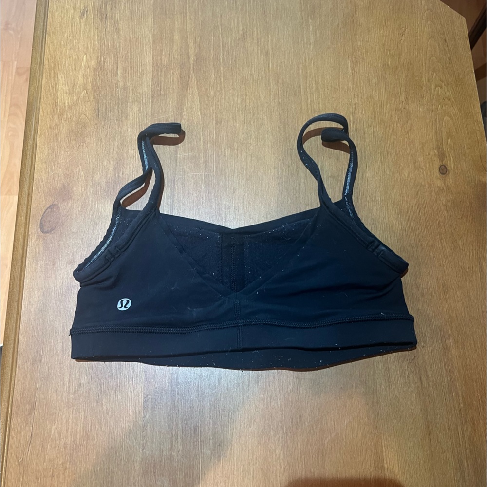 Lululemon sports bra